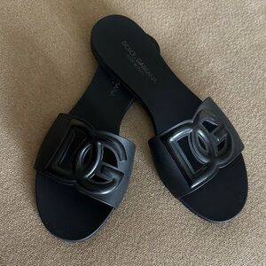 Dolce & Gabbana Black DG Logo Slide Sandals - Women's